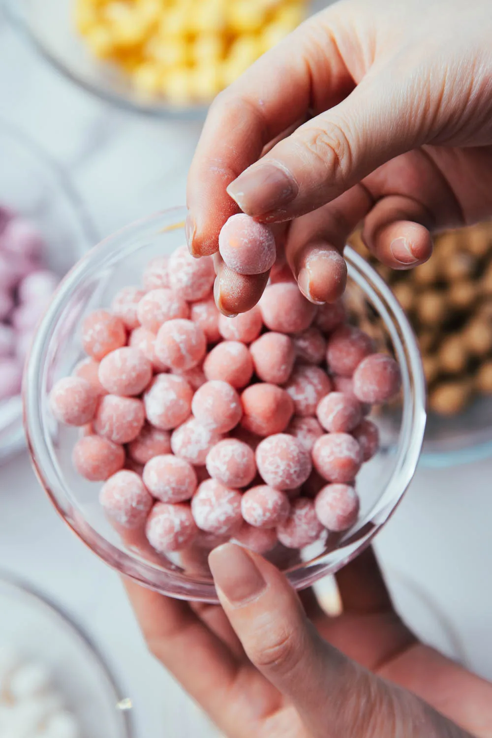 Pink tapioca pearls|ohsweetcups.com
